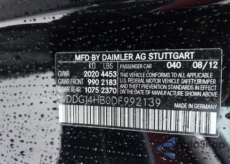 2013 Mercedes-Benz C 250 z USA, uszkodzony, nr VIN WDDGJ4HB0DF992139